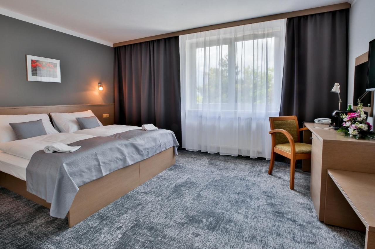 Lh Parkhotel Hluboka Nad Vltavou Congress & Wellness Luaran gambar
