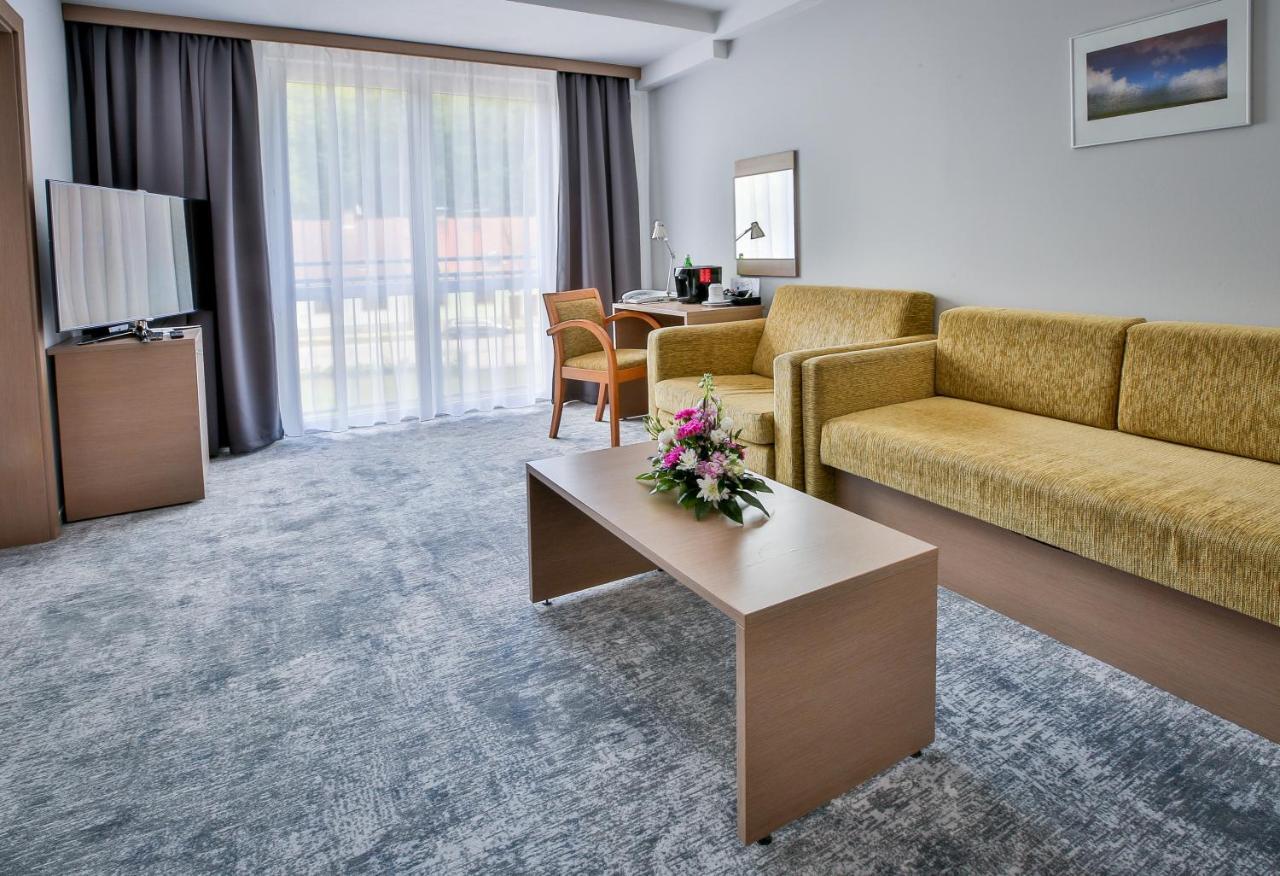 Lh Parkhotel Hluboka Nad Vltavou Congress & Wellness Luaran gambar