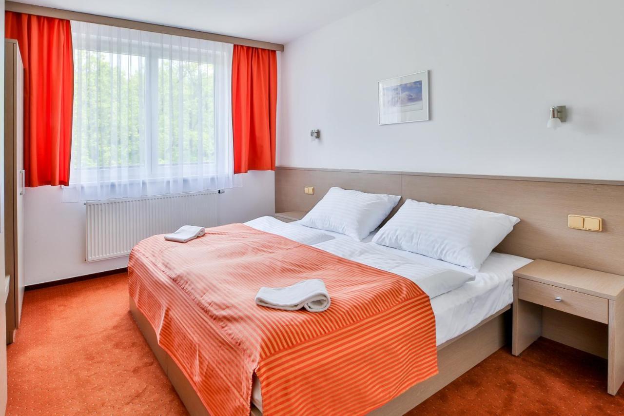 Lh Parkhotel Hluboka Nad Vltavou Congress & Wellness Luaran gambar
