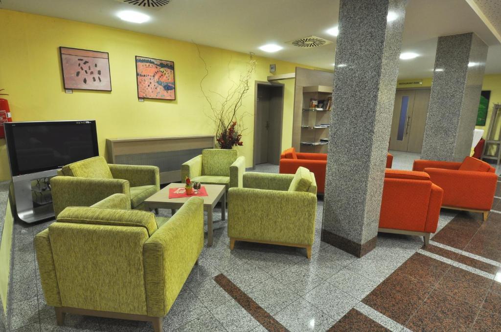 Lh Parkhotel Hluboka Nad Vltavou Congress & Wellness Luaran gambar