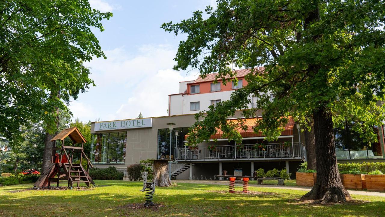 Lh Parkhotel Hluboka Nad Vltavou Congress & Wellness Luaran gambar